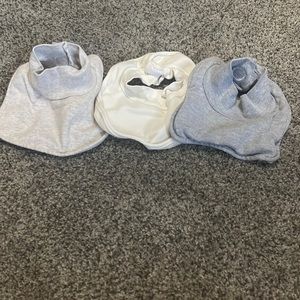 Turtle neck style bibs